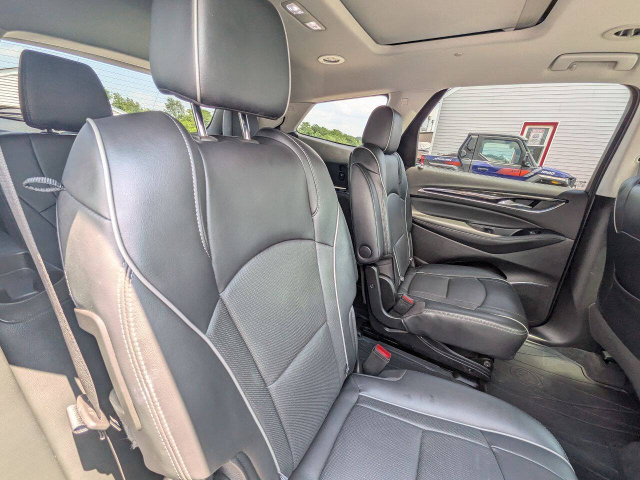 Used 2020 Buick Enclave Avenir w/ Avenir Technology Package AWD/4WD image 26