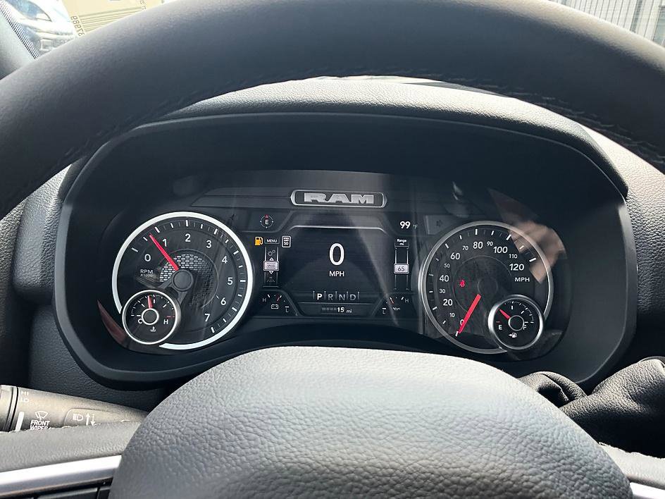 New 2026 RAM 2500 Big Horn AWD/4WD image 17