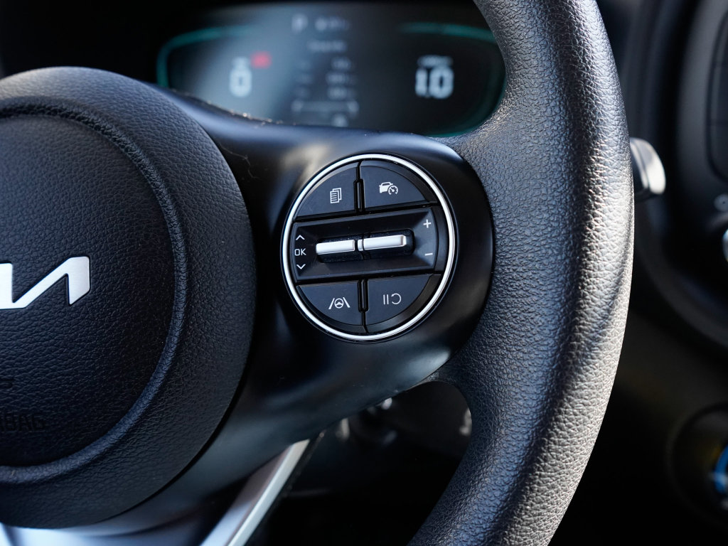 Used 2024 Kia Soul LX w/ Option Group 015 image 18