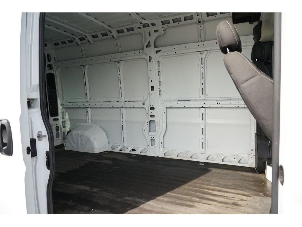Used 2023 RAM ProMaster 2500 image 13