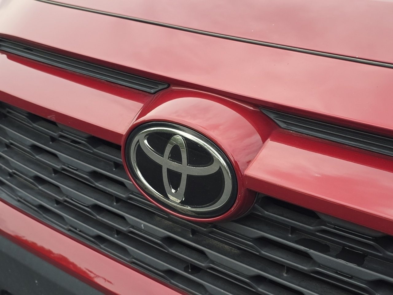 Used 2023 Toyota RAV4 LE FWD image 21