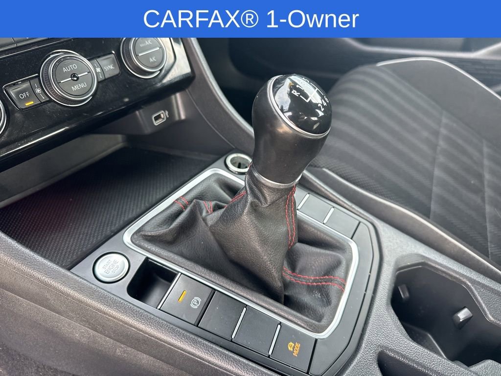 Used 2019 Volkswagen Jetta GLI image 29