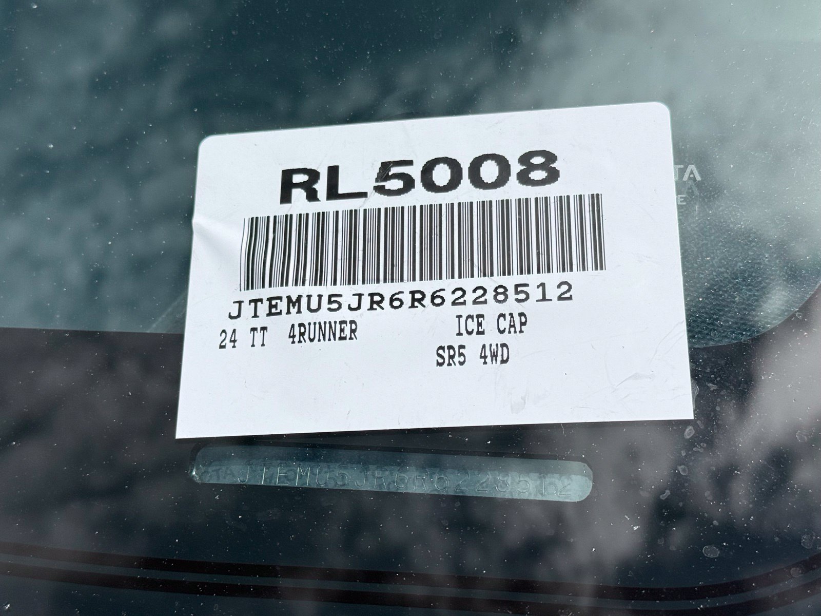 Used 2024 Toyota 4Runner SR5 AWD/4WD image 9