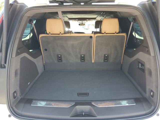 Used 2022 Cadillac Escalade ESV Premium Luxury AWD/4WD image 9
