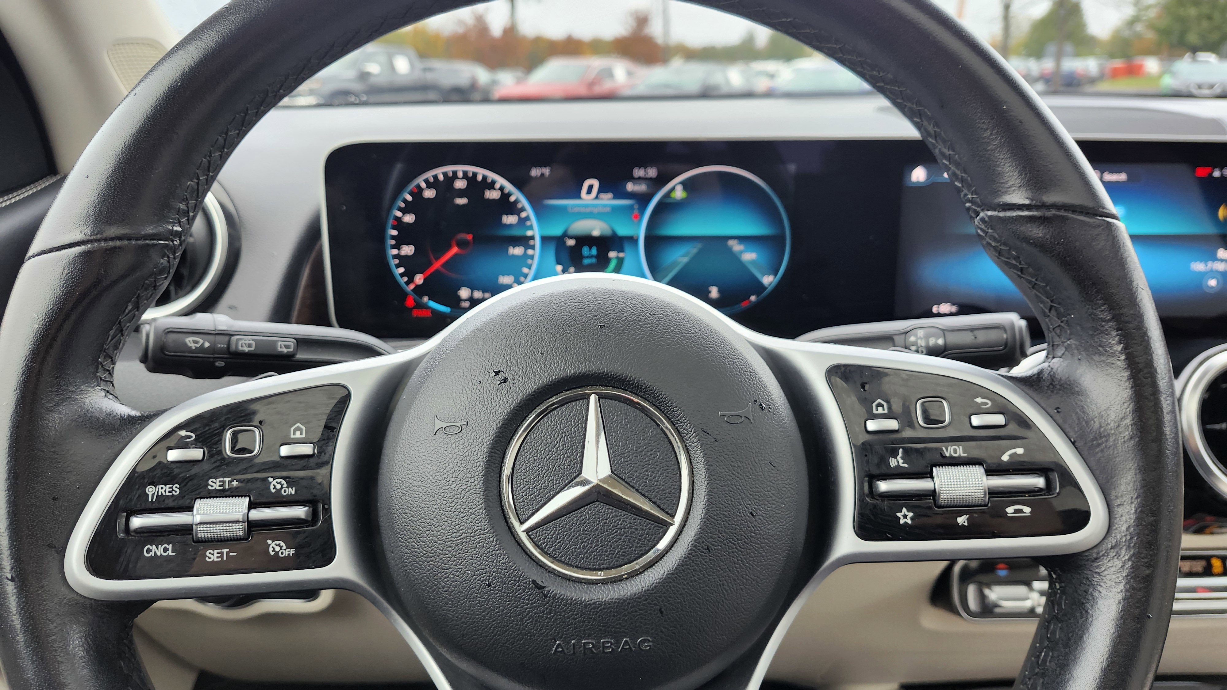 Used 2020 Mercedes-Benz GLB 250 w/ Premium Package image 23