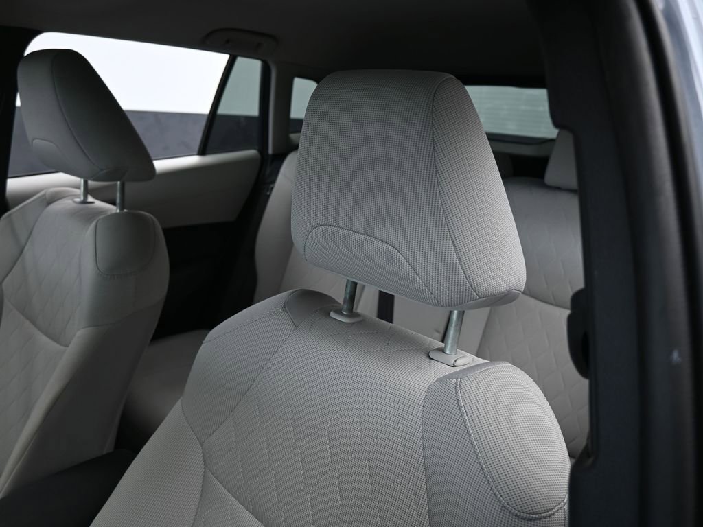 Used 2023 Toyota Corolla Cross L image 16