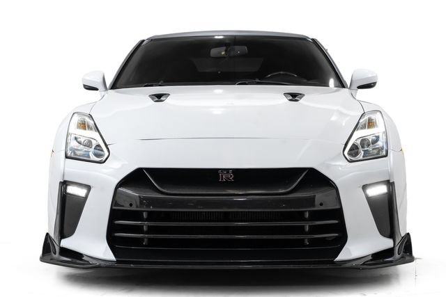 Used 2016 Nissan GT-R Black Edition AWD/4WD image 7