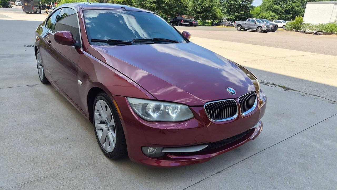 Used 2011 BMW 328i xDrive Coupe AWD/4WD image 11