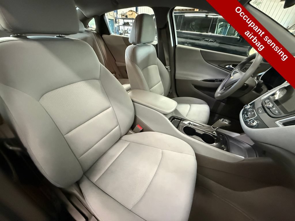 Used 2020 Chevrolet Malibu LS FWD image 41