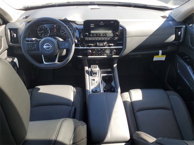 New 2025 Nissan Pathfinder SL w/ SL Premium Package image 25