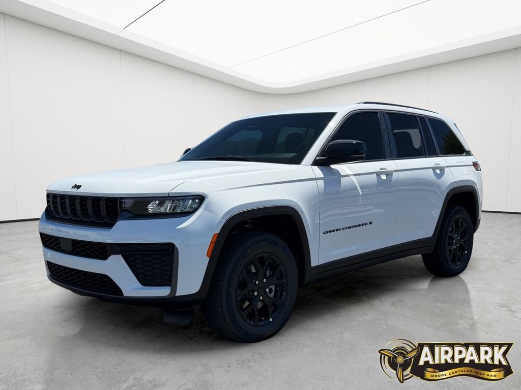 New 2026 Jeep Grand Cherokee Altitude RWD image 8