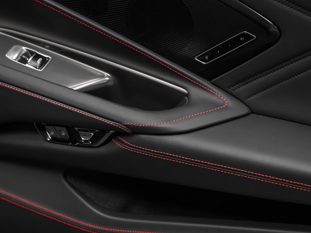 Used 2025 Chevrolet Corvette Z06 image 21