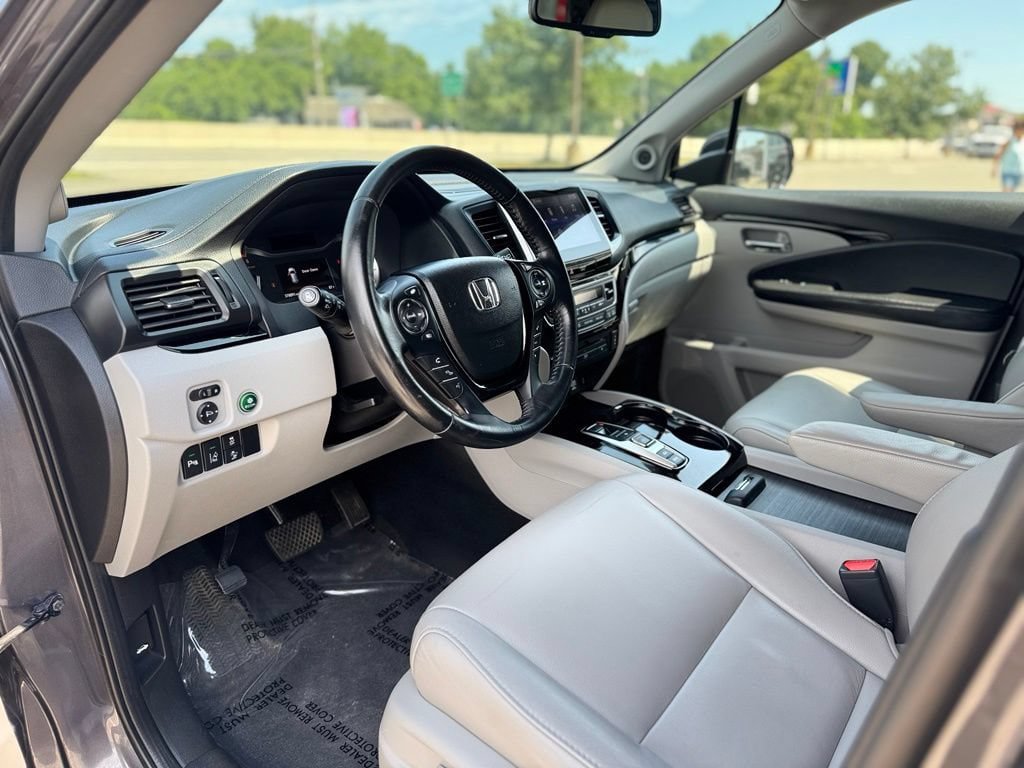 Used 2018 Honda Pilot Touring image 15