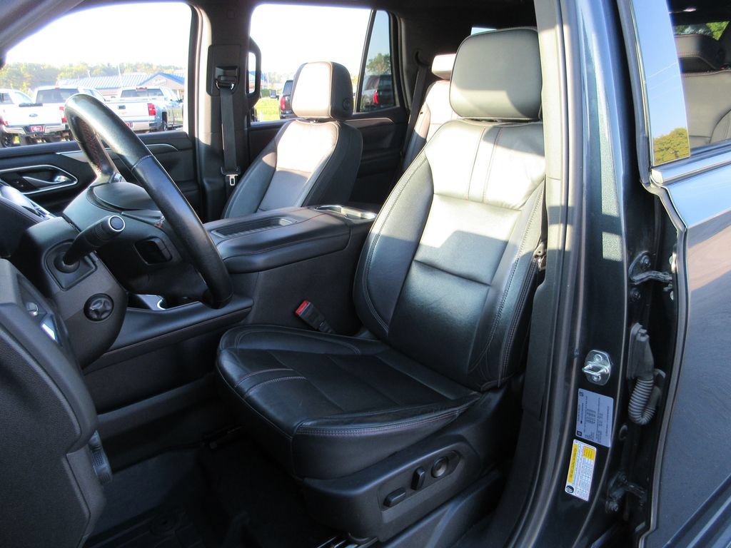 Certified 2021 Chevrolet Tahoe RST w/ Luxury Package AWD/4WD image 21