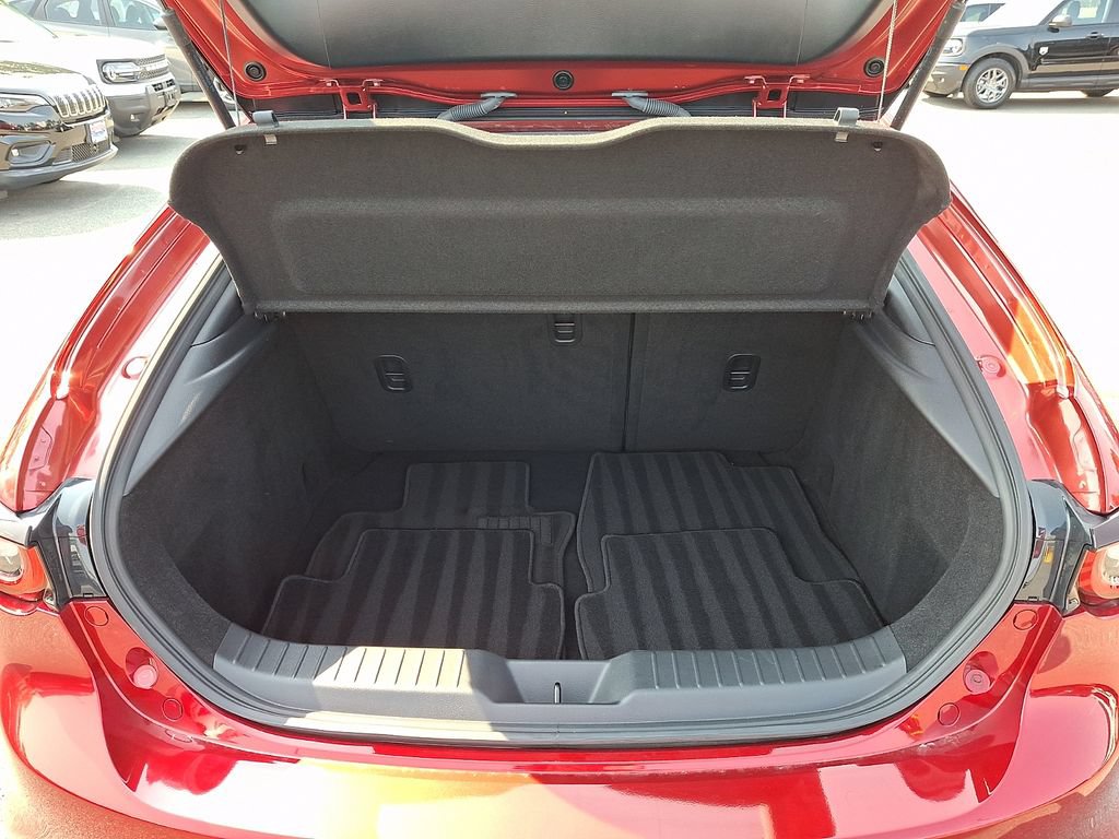 Used 2023 MAZDA MAZDA3 s FWD image 33