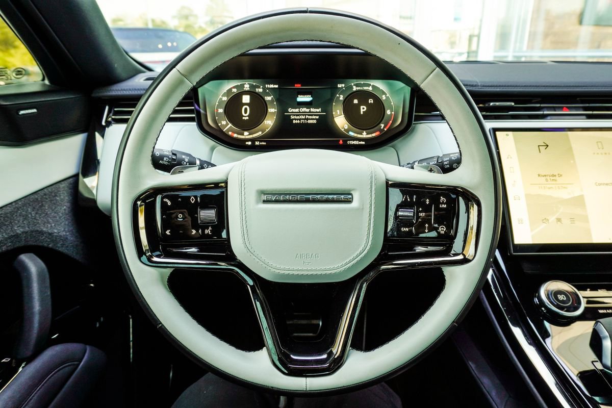 Used 2023 Land Rover Range Rover Sport SE Dynamic image 15