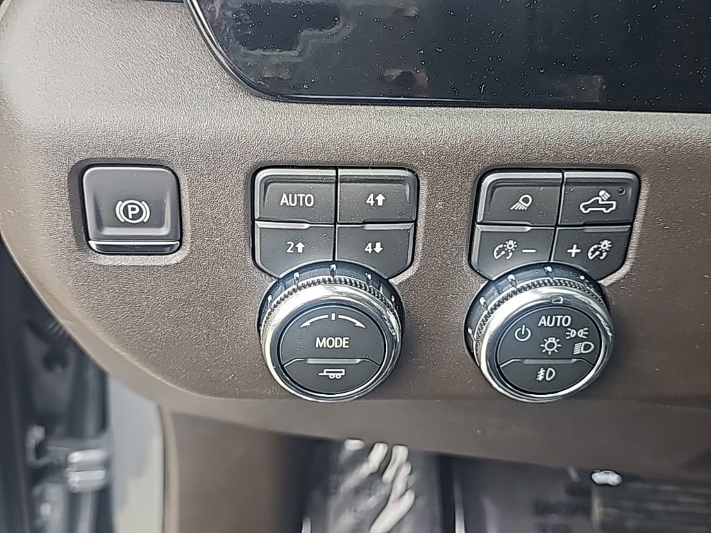 New 2026 GMC Sierra 1500 SLT w/ SLT Premium Plus Package image 17