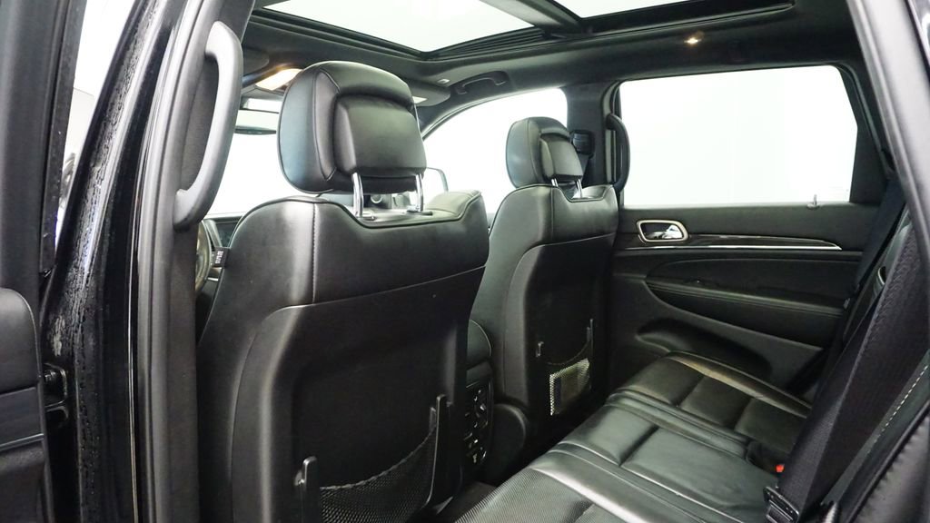 Certified 2017 Jeep Grand Cherokee Overland image 24