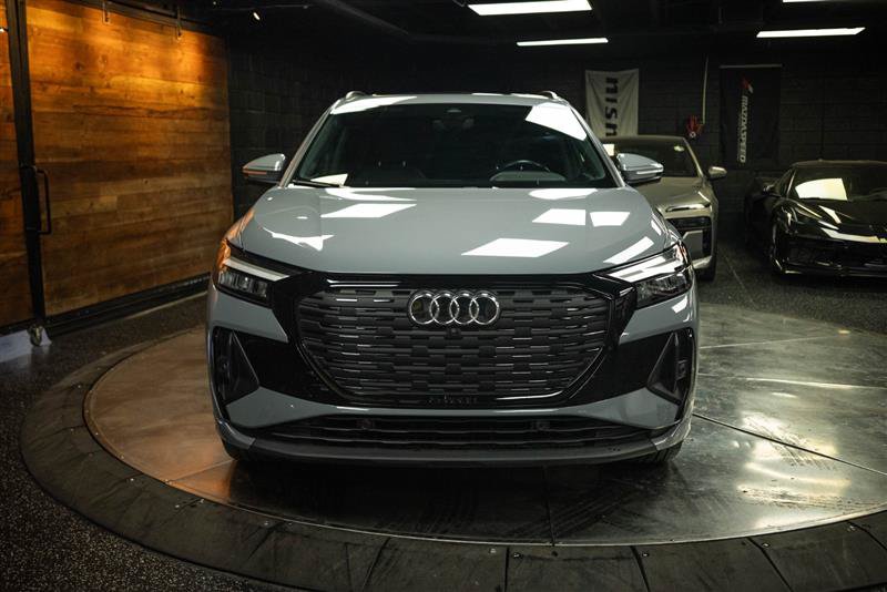 Used 2023 Audi Q4 e-tron Premium Plus w/ Premium Plus AWD/4WD image 4