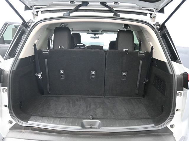 Used 2023 Nissan Pathfinder SV image 28