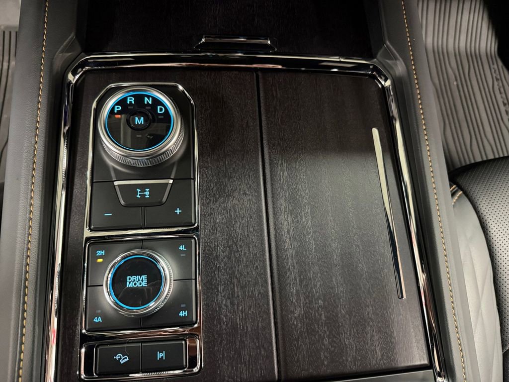 Used 2024 Ford Expedition Max Platinum image 35