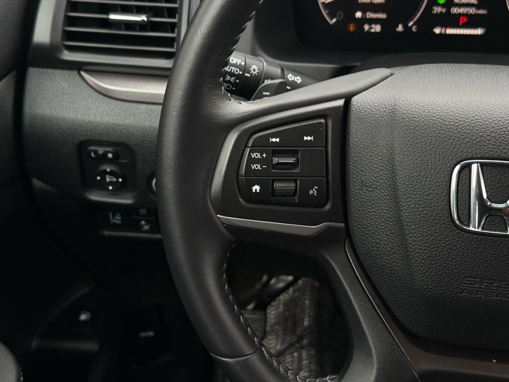 Certified 2025 Honda Ridgeline Sport+ image 21