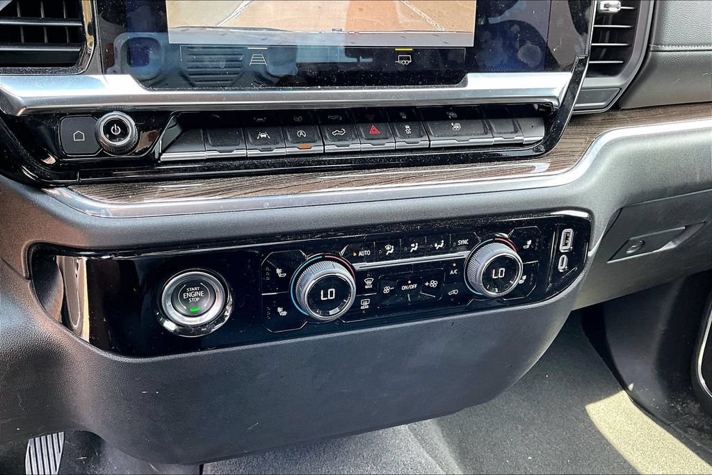 Used 2024 Chevrolet Silverado 1500 LT AWD/4WD image 21