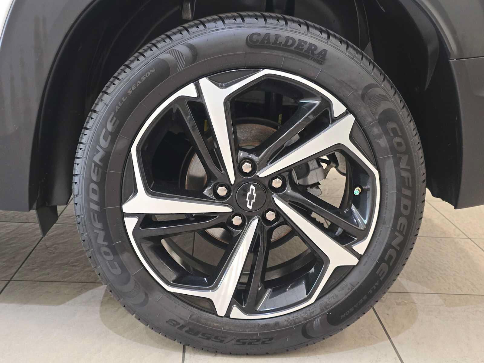 Used 2021 Chevrolet TrailBlazer RS w/ Sun and Liftgate Package AWD/4WD image 8