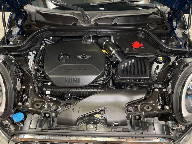 Used 2018 MINI Cooper S image 19