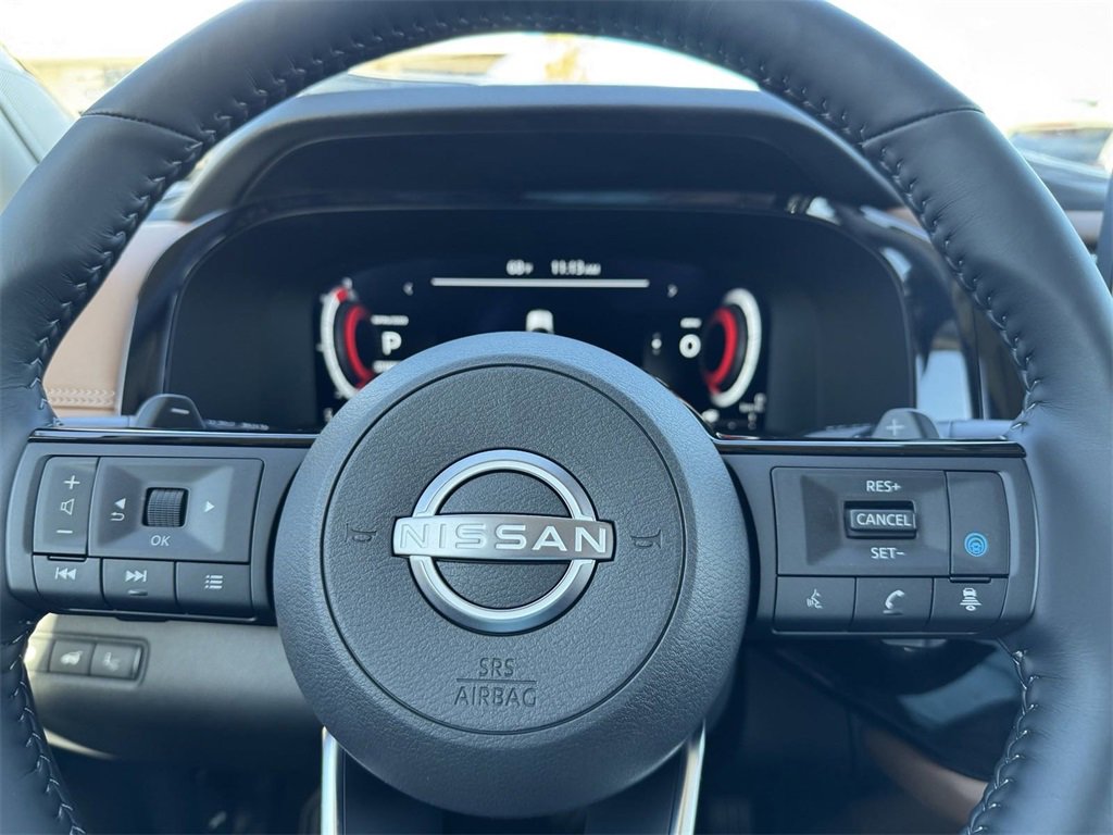 New 2025 Nissan Pathfinder Platinum w/ Black Appearance Package image 33