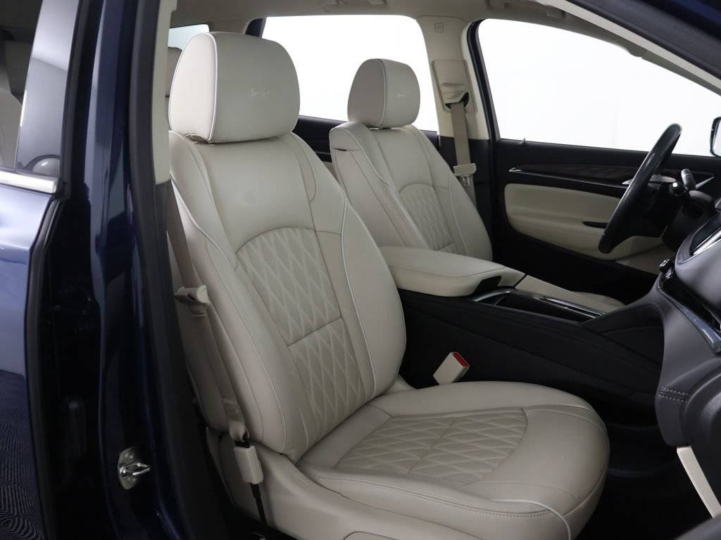 Used 2023 Buick Enclave Avenir w/ Avenir Technology Package FWD image 37