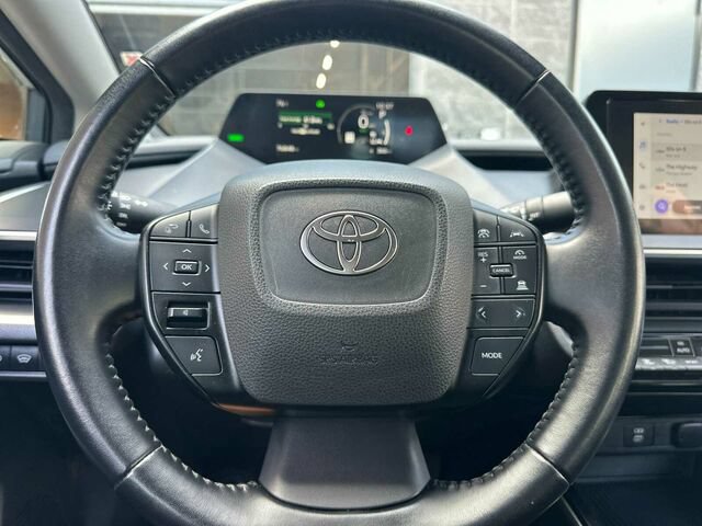 Used 2024 Toyota Prius LE FWD image 26