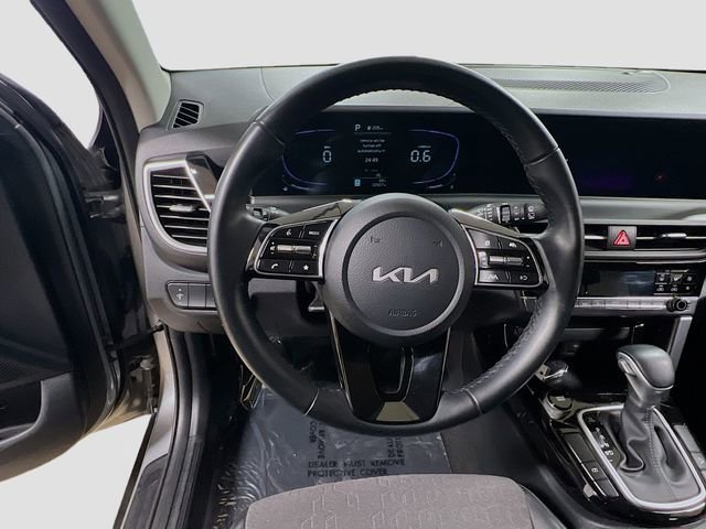 Certified 2025 Kia Seltos S FWD image 11