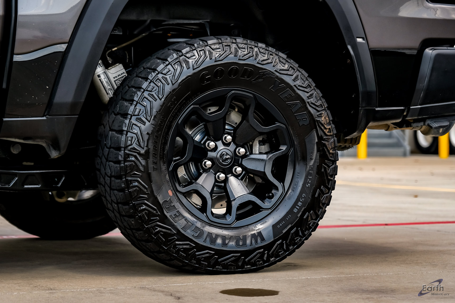 Used 2022 RAM 1500 TRX AWD/4WD image 98