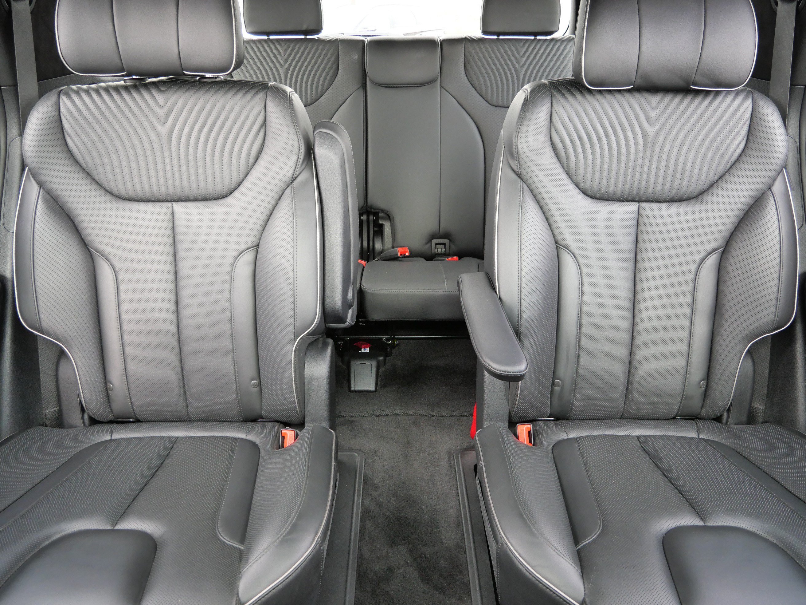 Used 2023 Hyundai Palisade Calligraphy AWD/4WD image 13