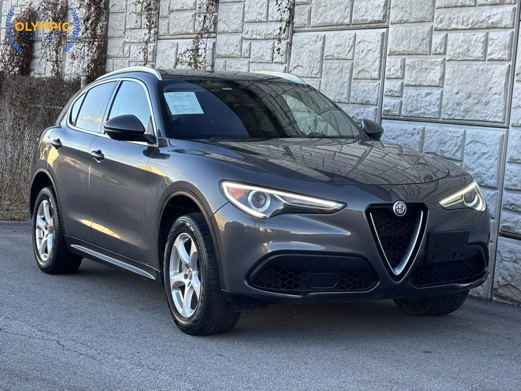 Used 2020 Alfa Romeo Stelvio image 3