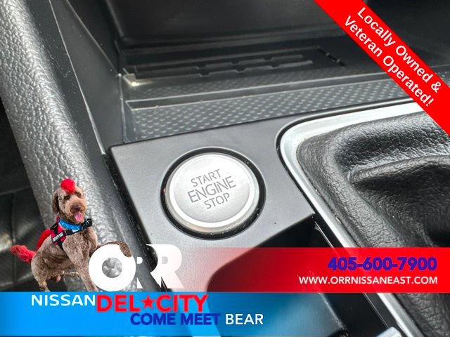 Used 2025 Volkswagen Jetta SE FWD image 26