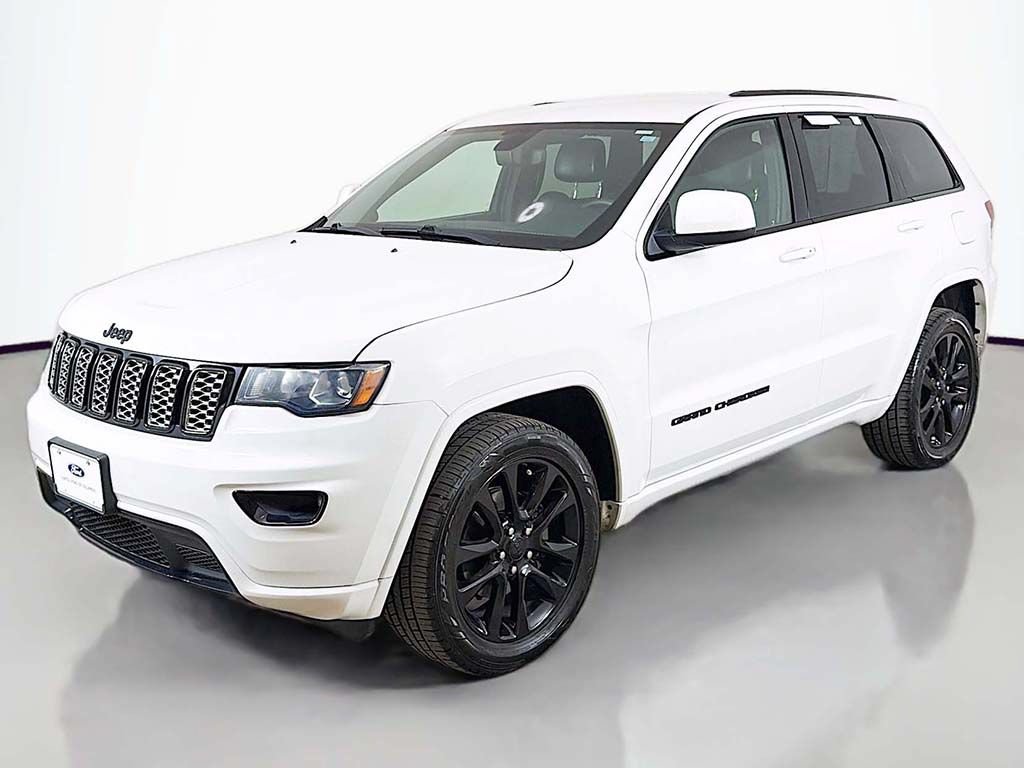 Used 2018 Jeep Grand Cherokee Altitude AWD/4WD image 7