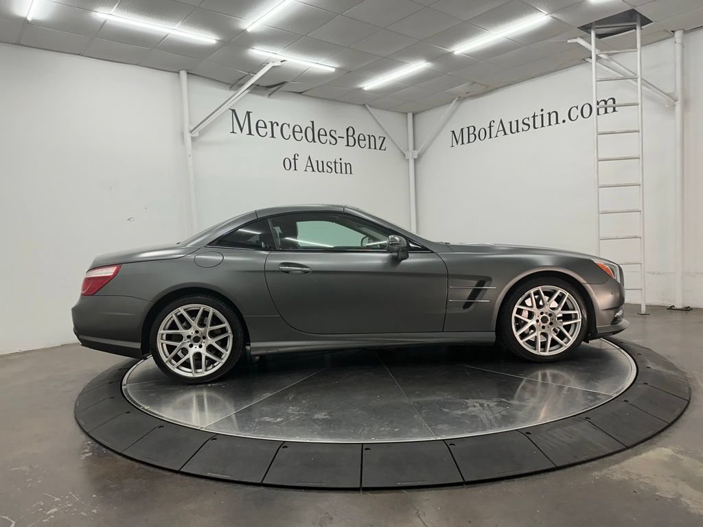 Used 2014 Mercedes-Benz SL 550 image 8