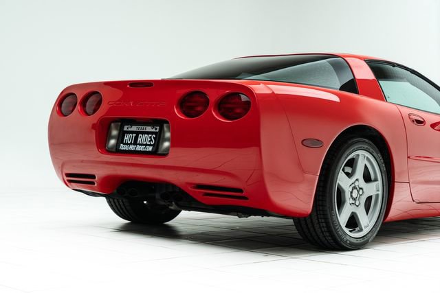 Used 1999 Chevrolet Corvette Coupe w/ Performance Handling Pkg image 14