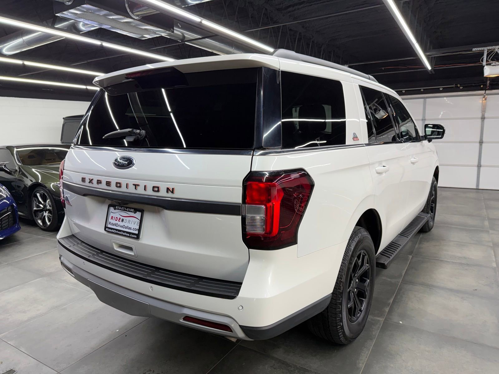 Used 2023 Ford Expedition Timberline image 7