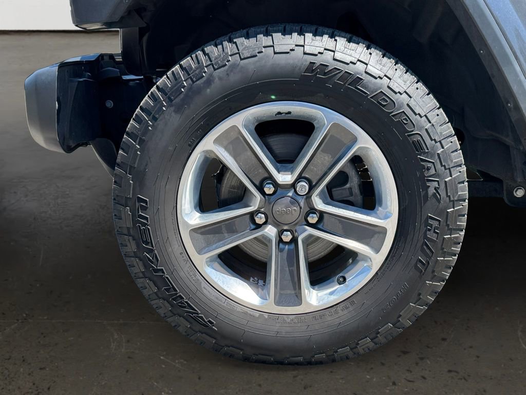 Used 2018 Jeep Wrangler Unlimited Sahara image 10