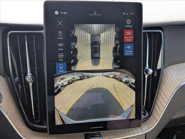 New 2026 Volvo XC60 B5 Plus w/ Climate Package image 15