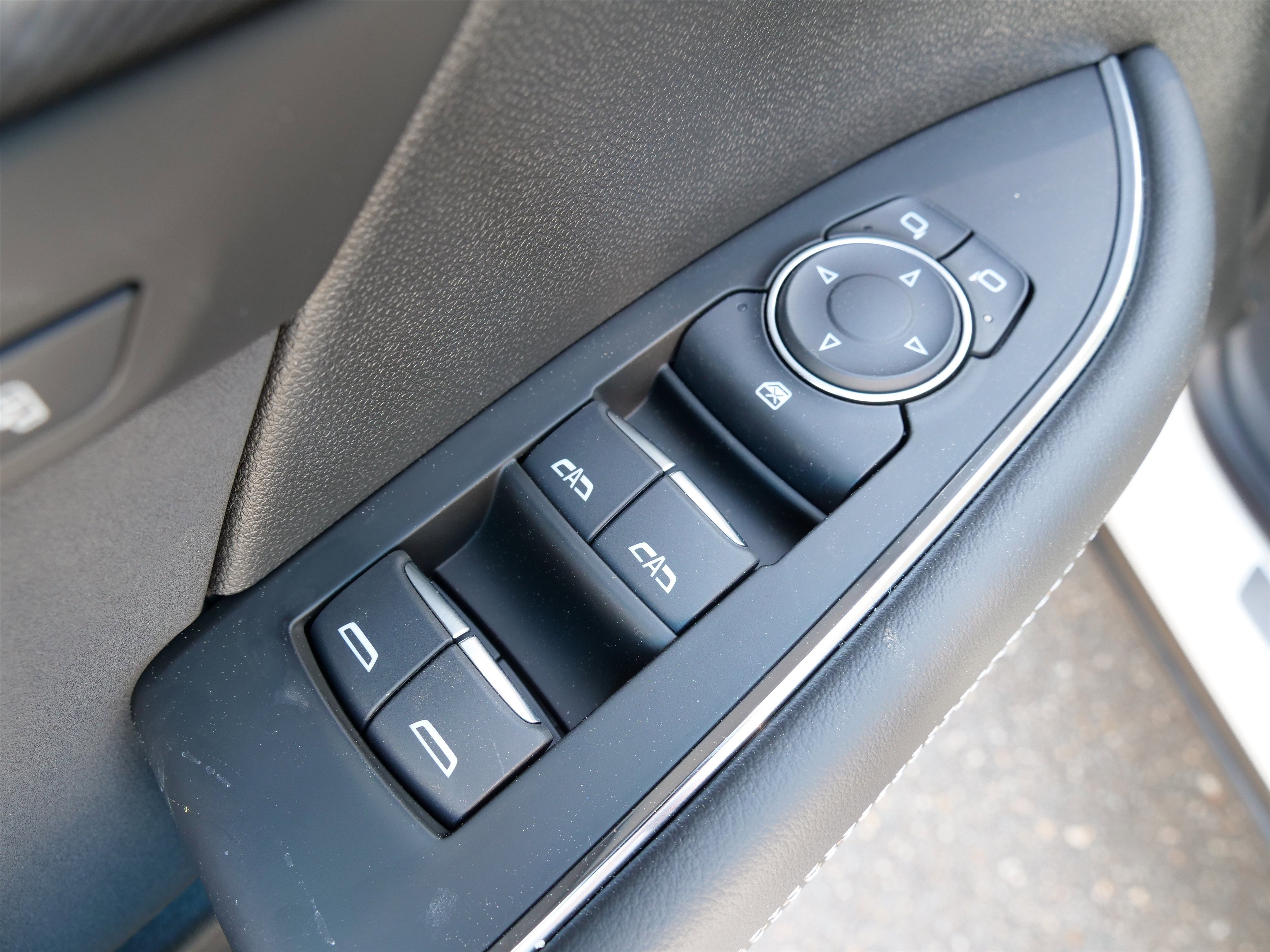 New 2025 Buick Envision Sport Touring image 16