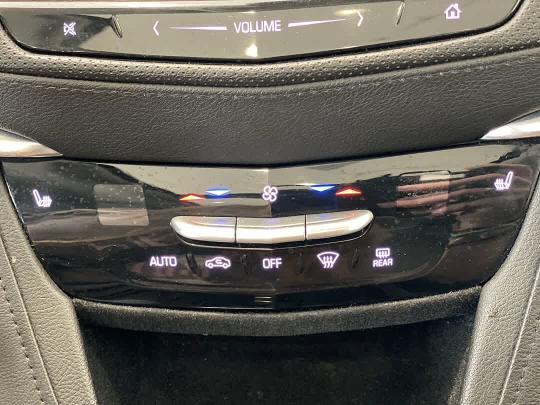 Used 2018 Cadillac XT5 Luxury w/ Driver Awareness Package AWD/4WD image 22