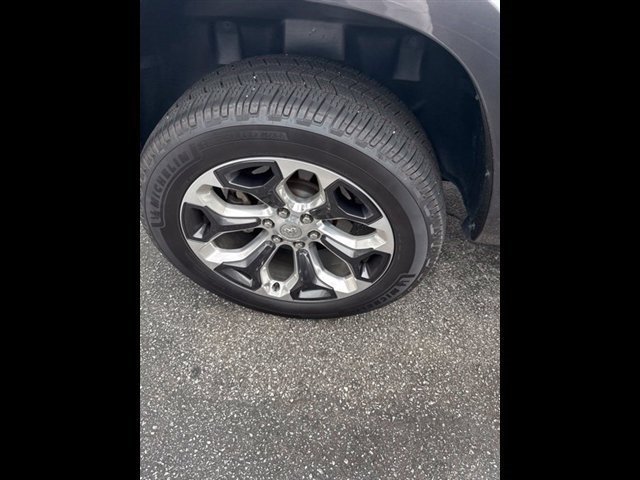 Used 2022 RAM 1500 Limited w/ Body Color Bumper Group AWD/4WD image 18