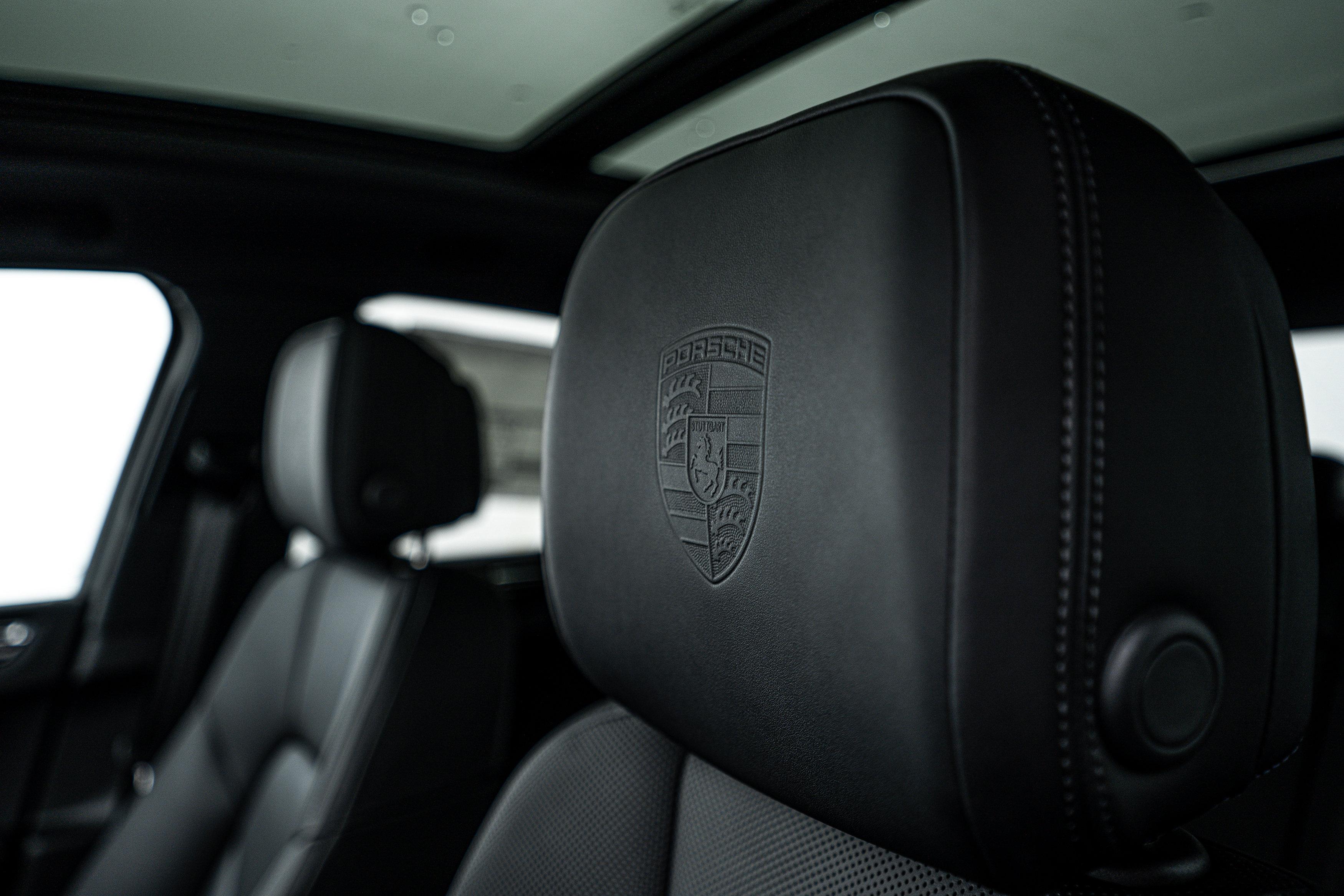 New 2025 Porsche Macan image 16