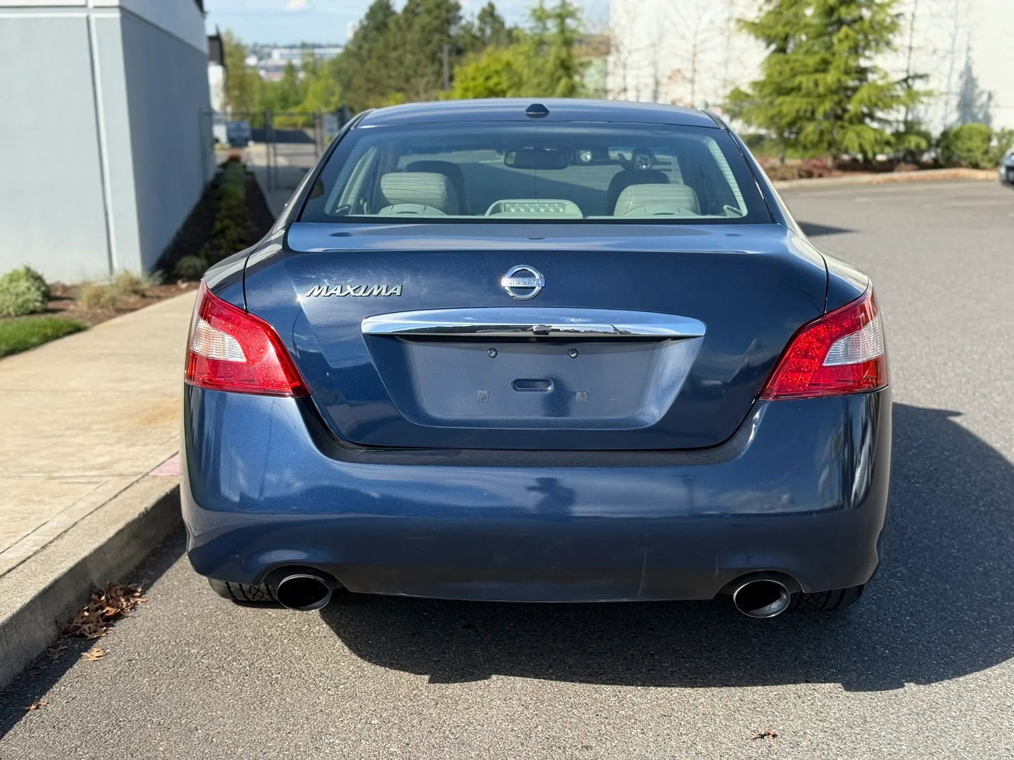 Used 2009 Nissan Maxima 3.5 SV w/ Tech Pkg image 4