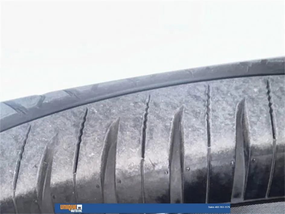 Used 2019 Chevrolet Equinox Premier image 27