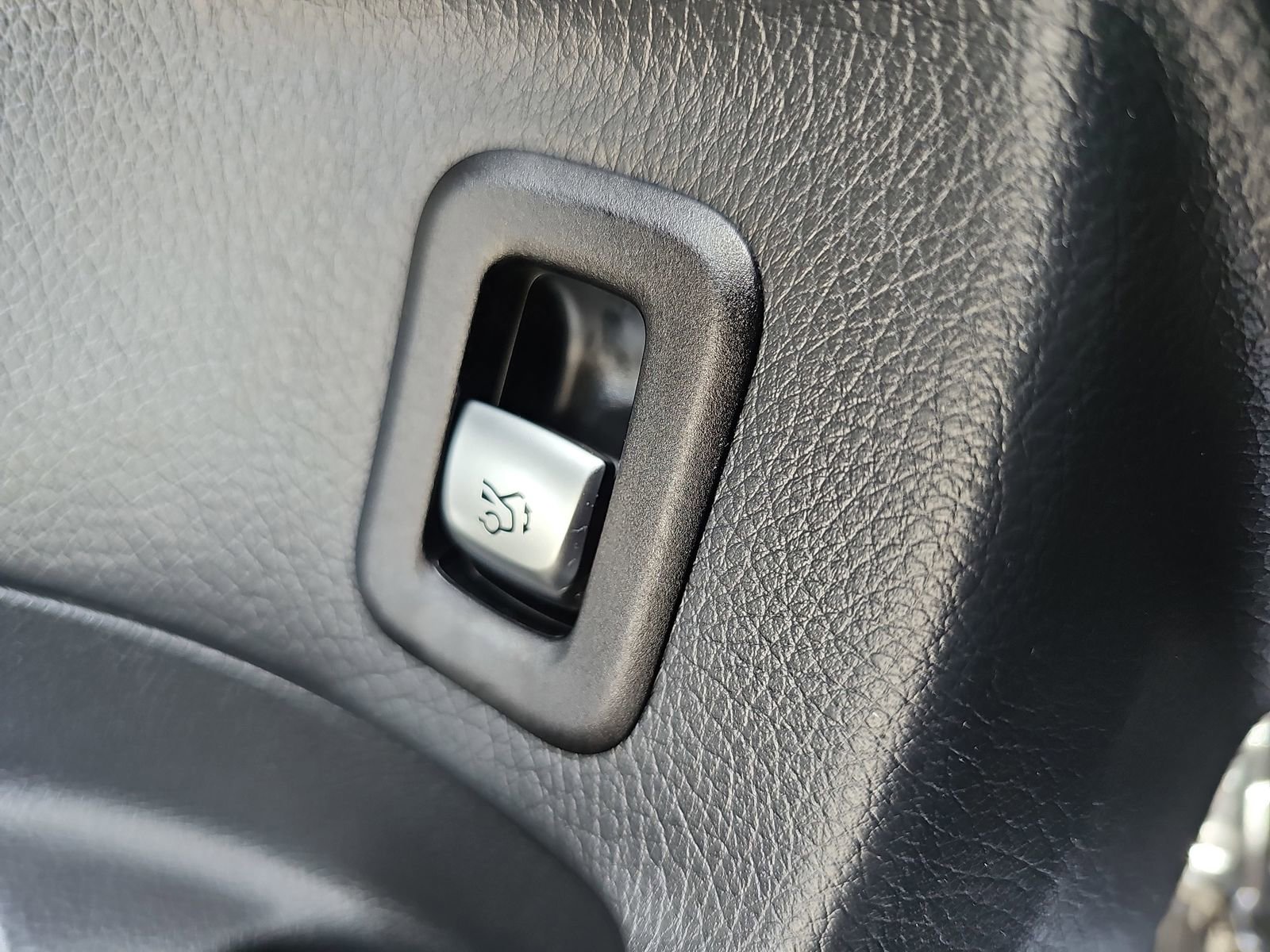 Used 2022 Mercedes-Benz GLC 300 image 34